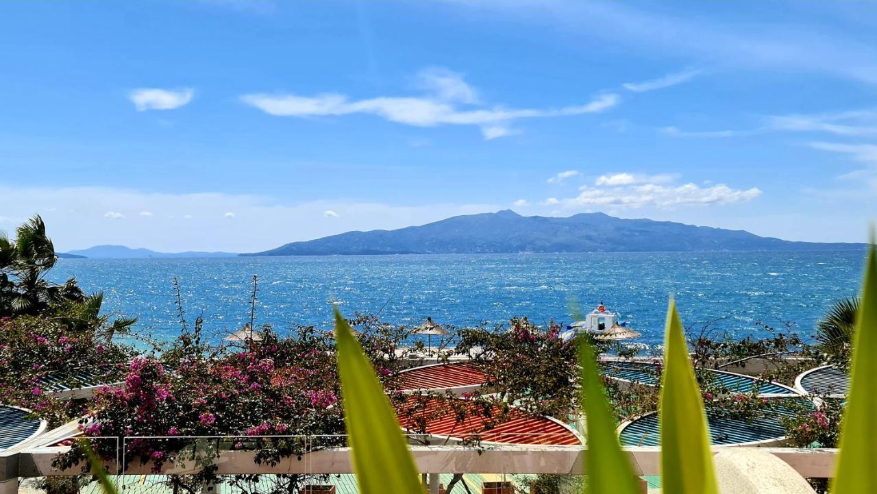 Villa 4 On The Bay