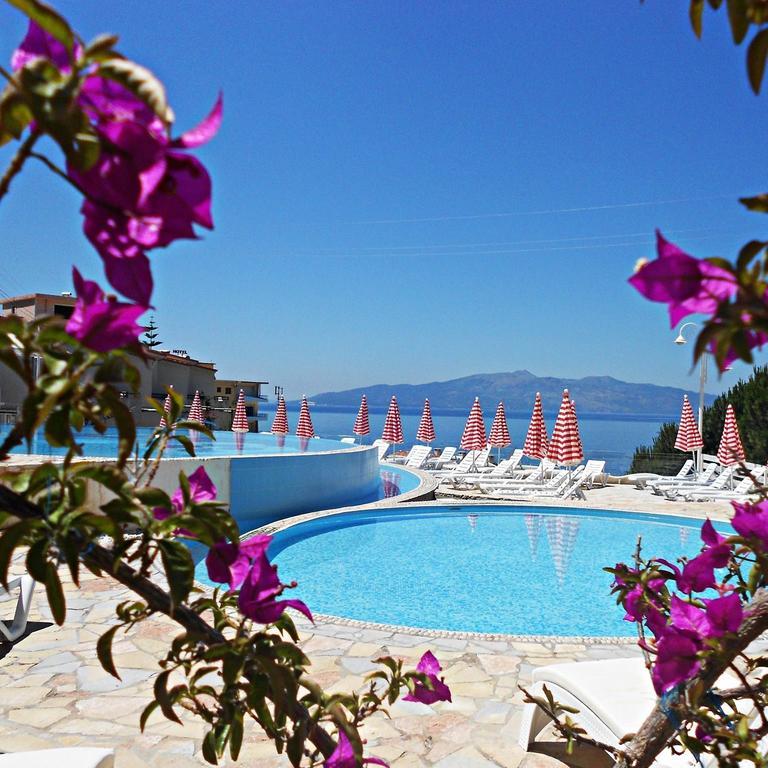 Villa 4 On The Bay *